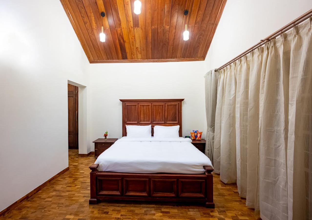 Hotel Petals Nilgiris Utakamand Zewnętrze zdjęcie